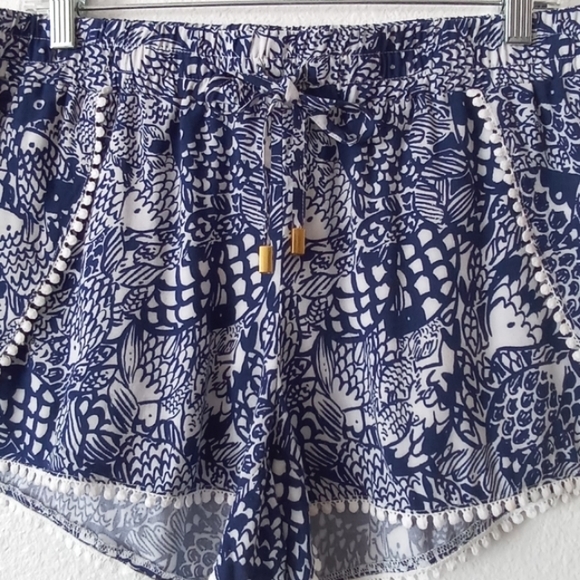 Lilly Pulitzer Boho Fish Print Pompom Shorts - Picture 4 of 6